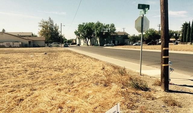 0.16 Acres of Commercial Land for Sale in Los Banos, California