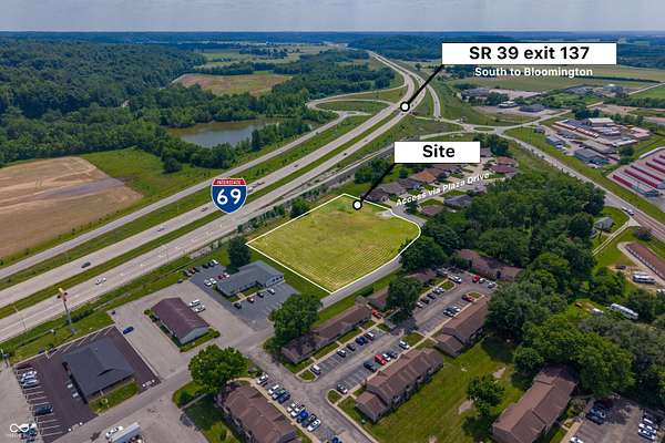 2 Acres of Mixed-Use Land for Sale in Martinsville, Indiana