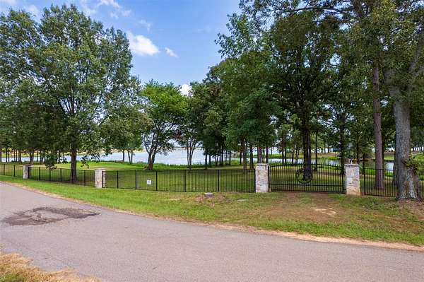 1.3 Acres of Residential Land for Sale in Mount Vernon, Texas