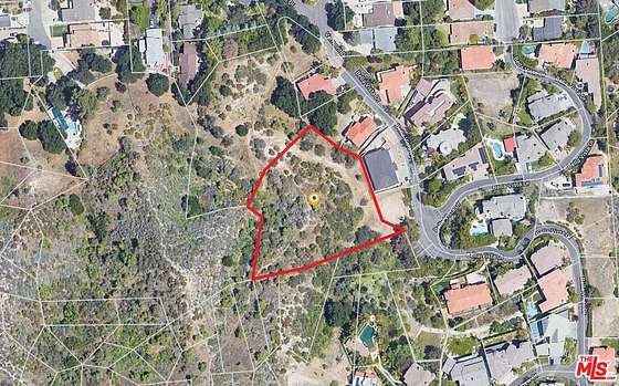 1.2 Acres of Land for Sale in Santa Clarita, California