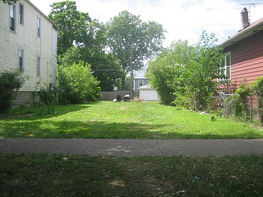 0.1 Acres of Land for Sale in Chicago, Illinois