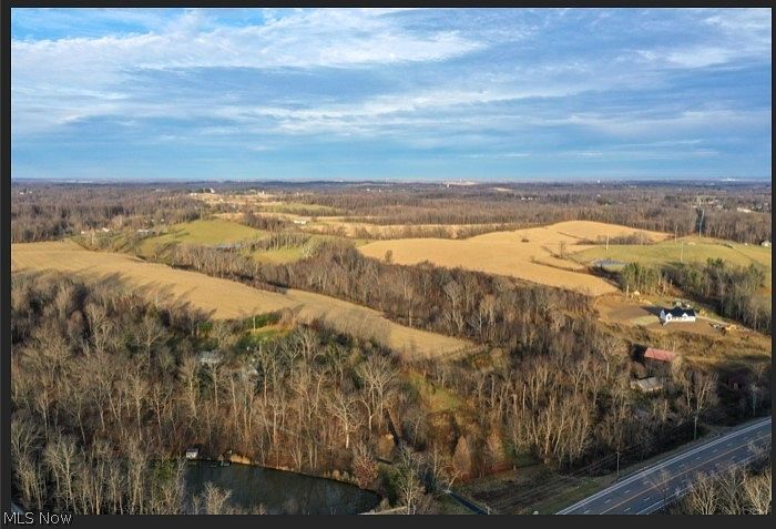 98 Acres of Agricultural Land for Sale in Zanesville, Ohio
