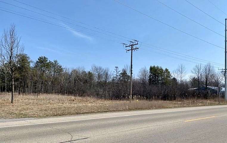 1.32 Acres of Land for Sale in Marinette, Wisconsin