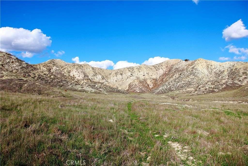 88.5 Acres of Agricultural & Residential Land for Sale in Moreno Valley, California