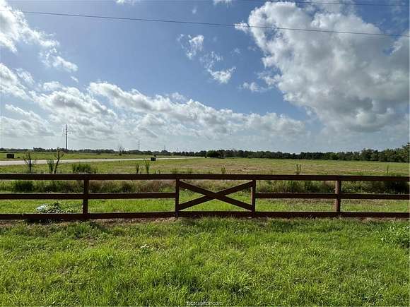 1.1 Acres of Residential Land for Sale in Bryan, Texas