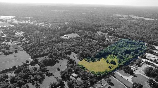18 Acres of Mixed-Use Land for Sale in Palestine, Texas