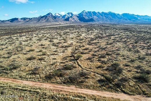 653 Acres of Agricultural Land for Sale in Elfrida, Arizona