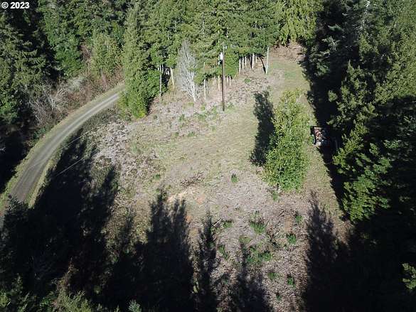 8.6 Acres of Residential Land for Sale in Myrtle Point, Oregon