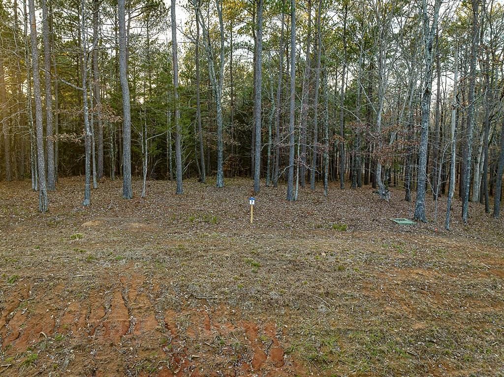 1.4 Acres of Residential Land for Sale in Huntingdon, Tennessee