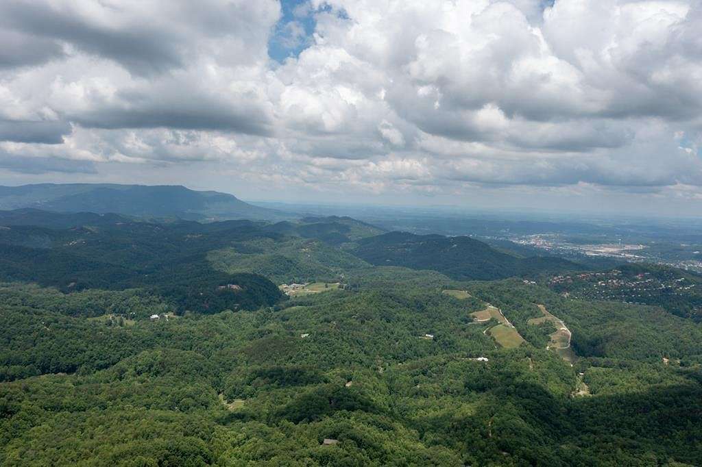 1.3 Acres of Residential Land for Sale in Gatlinburg, Tennessee
