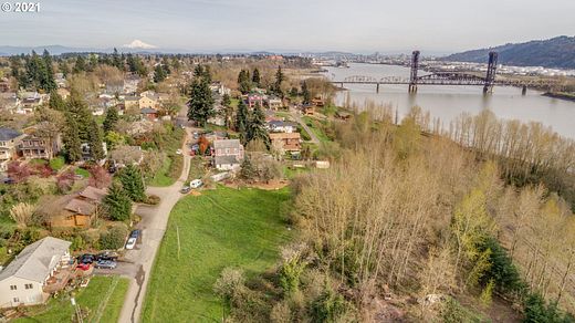 0.09 Acres of Mixed-Use Land for Sale in Portland, Oregon