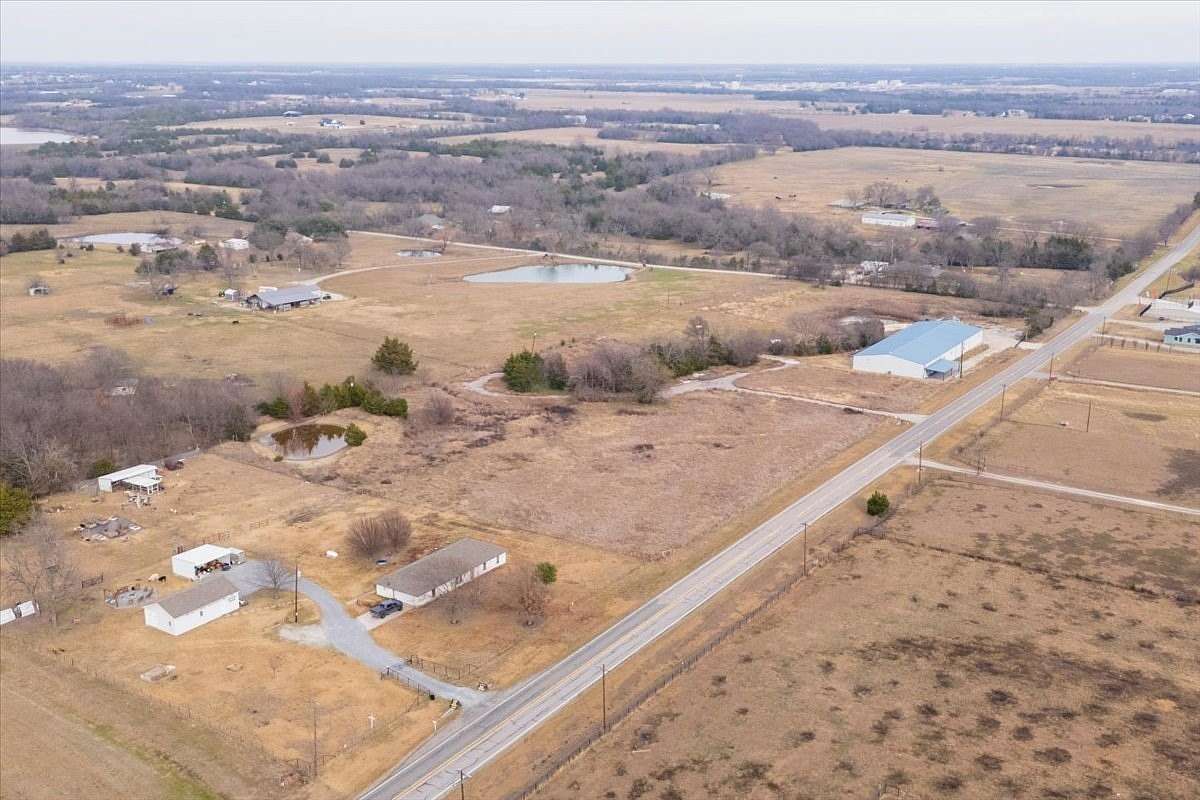 5.1 Acres of Land for Sale in Leonard, Texas