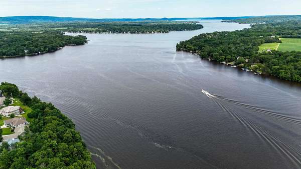 1 Acre of Residential Land for Sale in Merrimac, Wisconsin