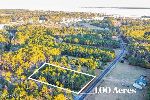 1 Acre of Residential Land for Sale in Oriental, North Carolina