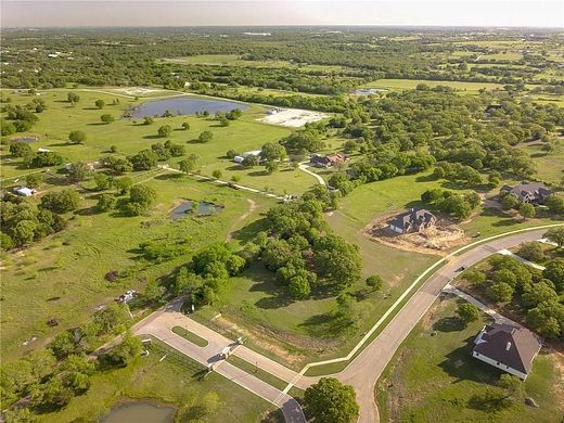 1.252 Acres of Residential Land for Sale in Cleburne, Texas