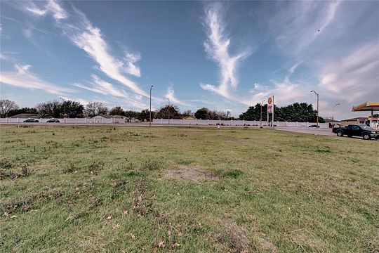 1.3 Acres of Commercial Land for Sale in Benbrook, Texas