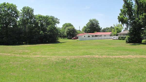 1.1 Acres of Mixed-Use Land for Sale in Benton, Kentucky