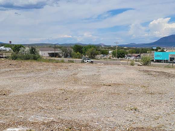 0.94 Acres of Commercial Land for Sale in Edgewood, New Mexico