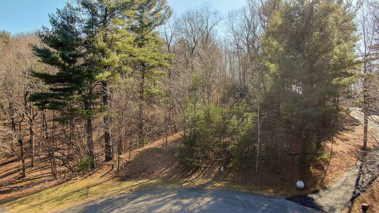 3.1 Acres of Land for Sale in Roanoke, Virginia