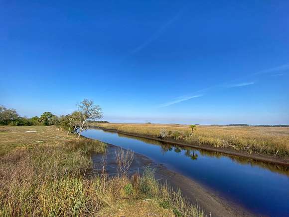 1.79 Acres of Residential Land for Sale in Suwannee, Florida