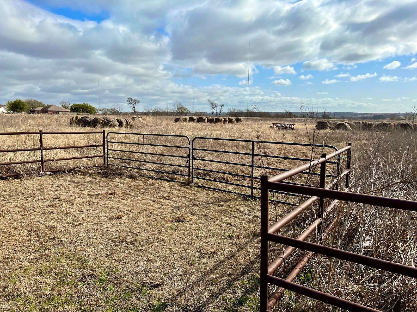 17.2 Acres of Recreational Land & Farm for Sale in Moody, Texas
