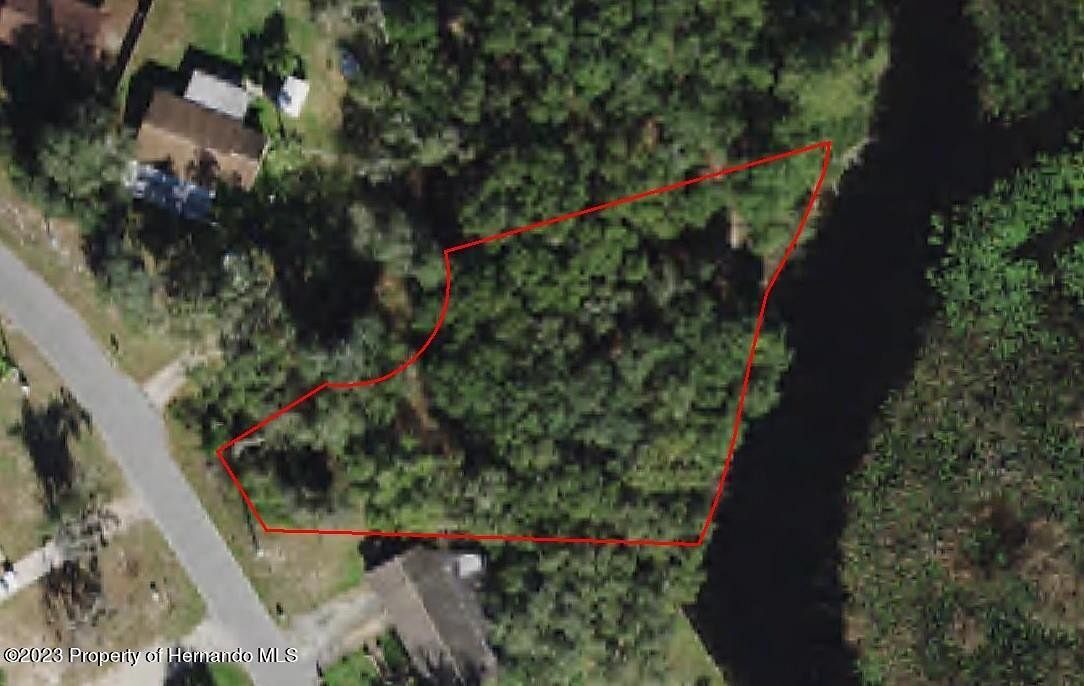 0.45 Acres of Residential Land for Sale in Inverness, Florida