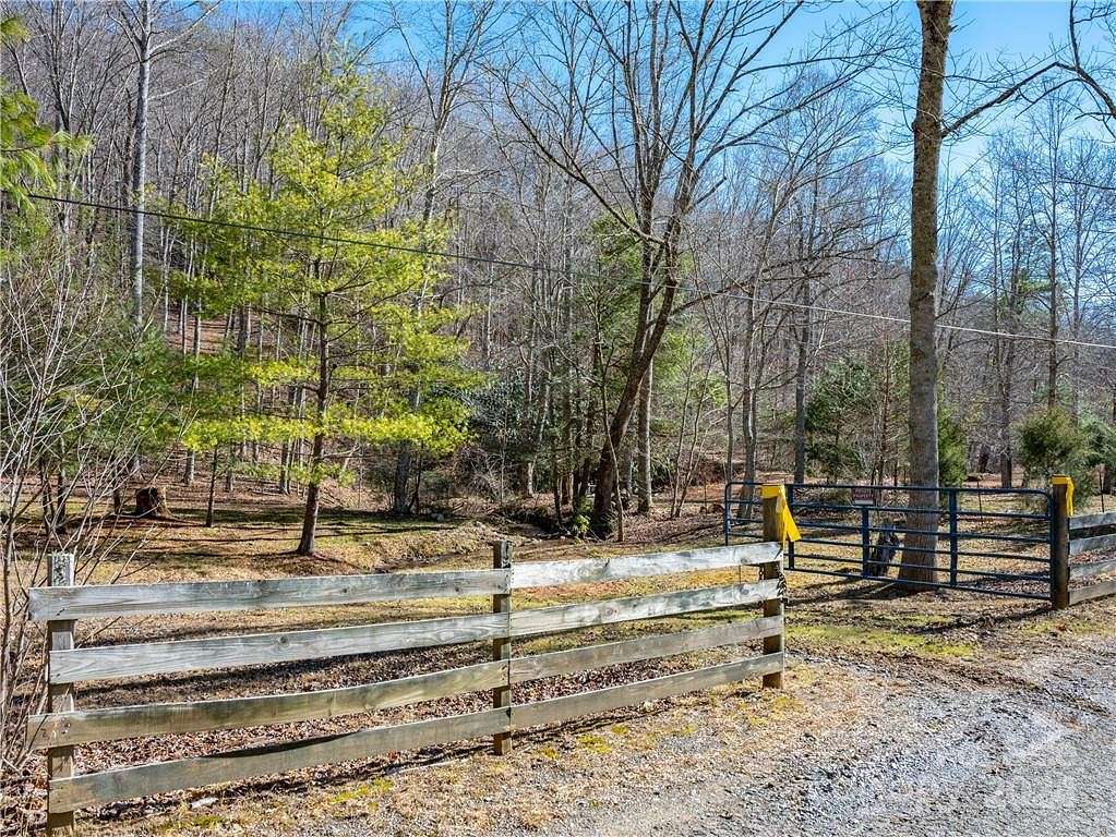 10 Acres of Agricultural Land for Sale in Swannanoa, North Carolina