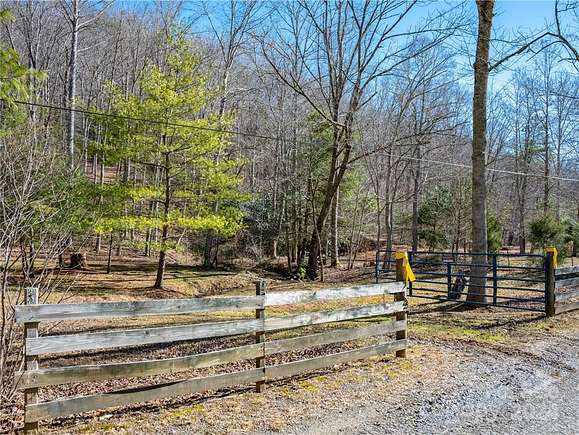 10 Acres of Agricultural Land for Sale in Swannanoa, North Carolina