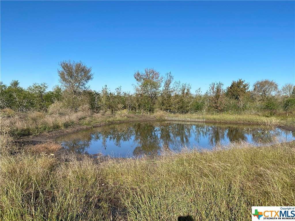 12 Acres of Land for Sale in Waelder, Texas