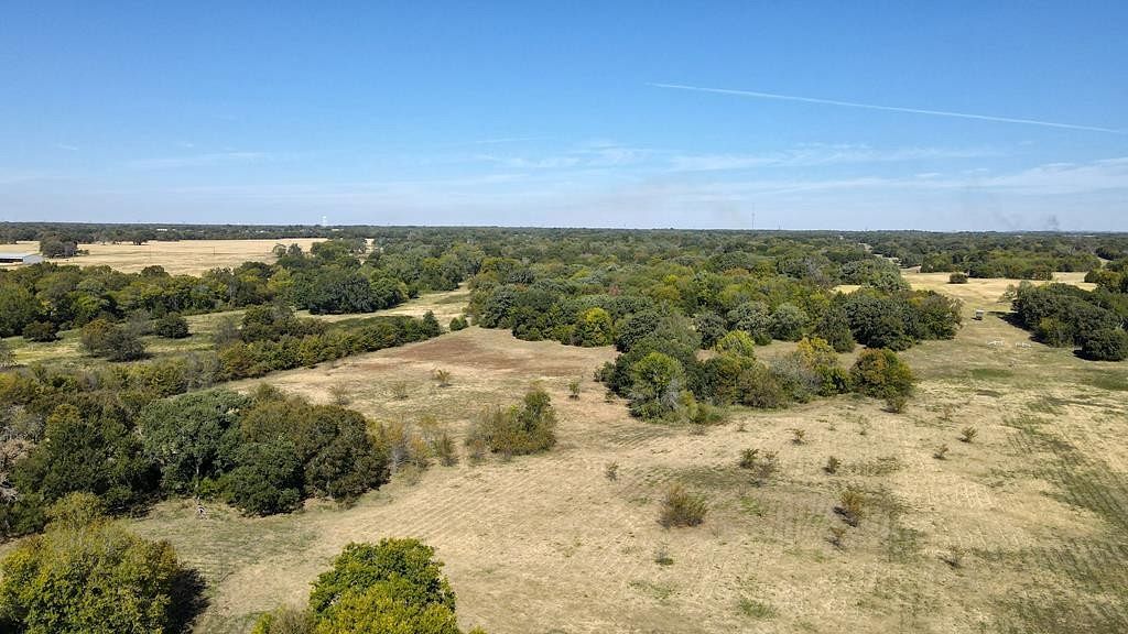 27.3 Acres of Agricultural Land for Sale in Malakoff, Texas
