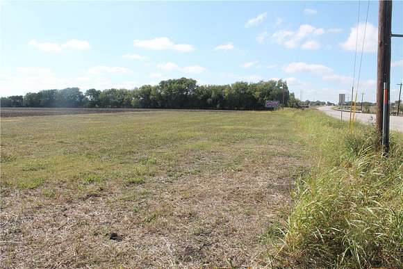 1 Acre of Commercial Land for Sale in McGregor, Texas