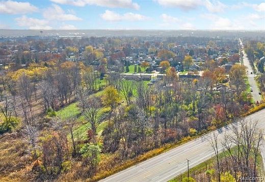 1.3 Acres of Residential Land for Sale in Brownstown Charter Township, Michigan