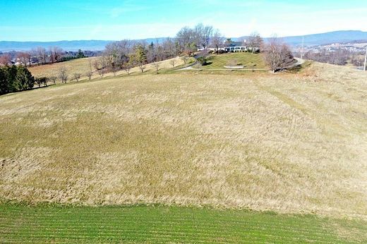 28 Acres of Agricultural Land for Sale in Harrisonburg, Virginia