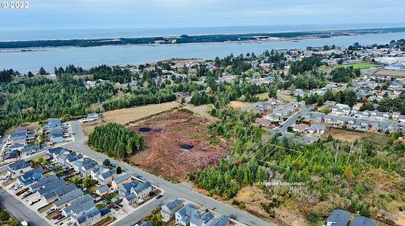 0.27 Acres of Residential Land for Sale in Coos Bay, Oregon