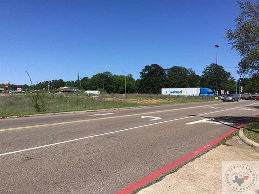 16.5 Acres of Commercial Land for Sale in Atlanta, Texas