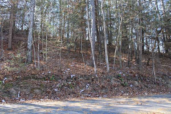 0.9 Acres of Land for Sale in London, Kentucky