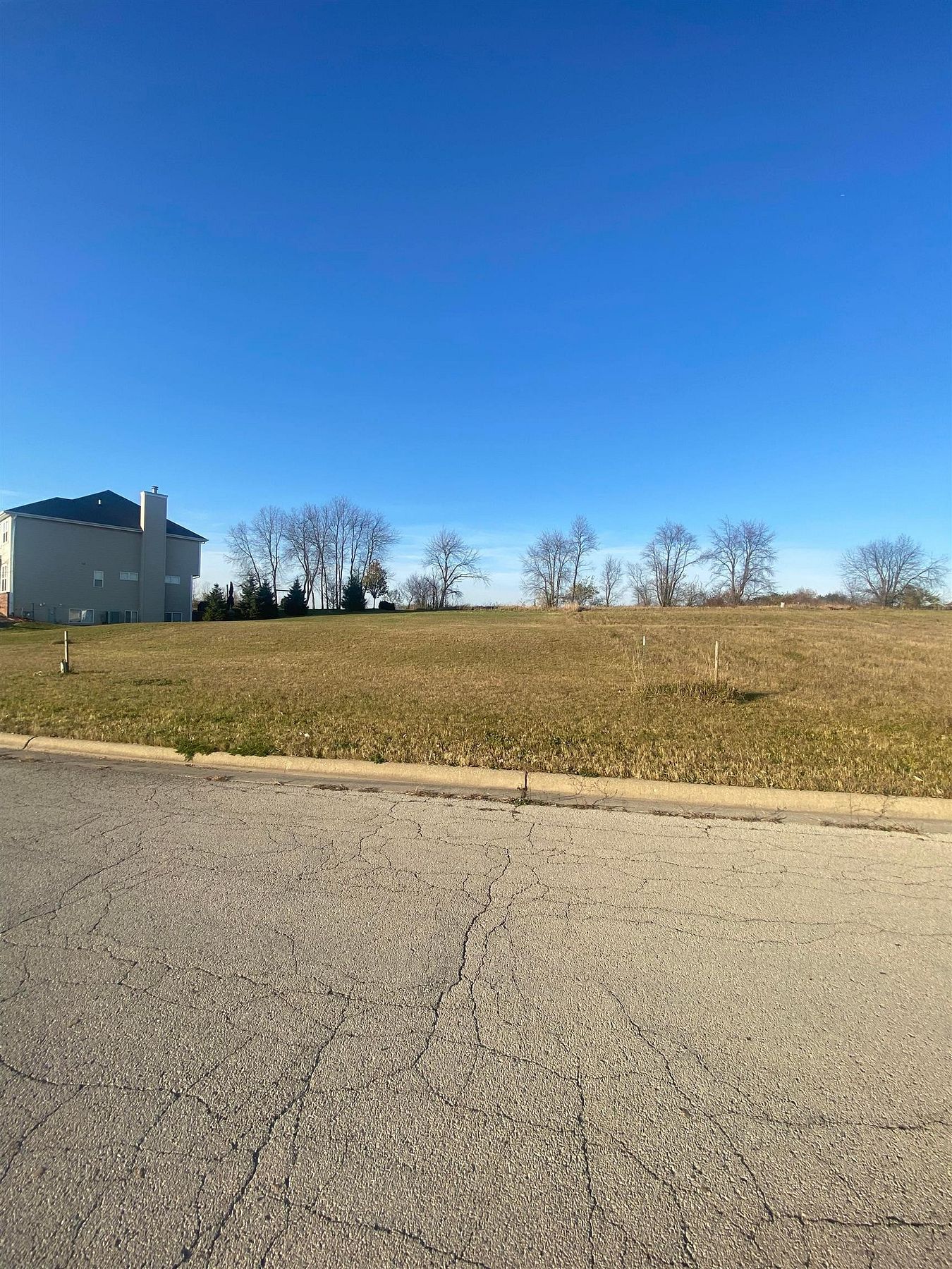 0.35 Acres of Land for Sale in Poplar Grove, Illinois