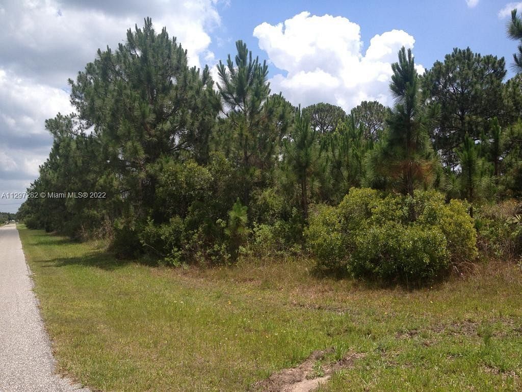 0.25 Acres of Residential Land for Sale in Sarasota, Florida