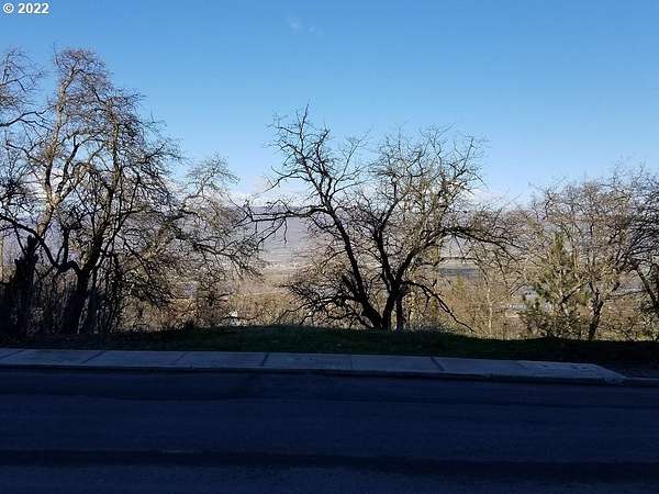 0.22 Acres of Land for Sale in The Dalles, Oregon