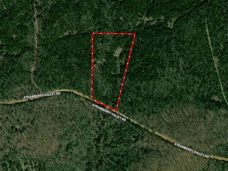 6.8 Acres of Land with Home for Sale in Ash Flat, Arkansas