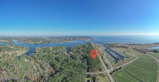 0.67 Acres of Residential Land for Sale in Oriental, North Carolina