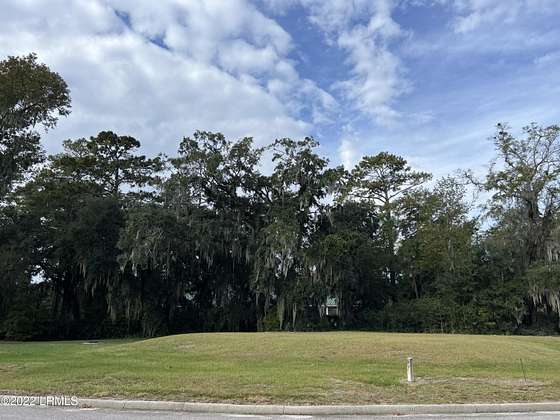 0.54 Acres of Commercial Land for Sale in Beaufort, South Carolina