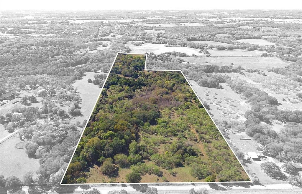 32.3 Acres of Agricultural Land for Sale in Hillsboro, Texas