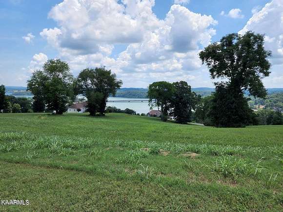 0.95 Acres of Residential Land for Sale in Morristown, Tennessee