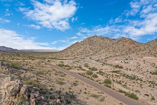 5 Acres of Land for Sale in Maricopa, Arizona