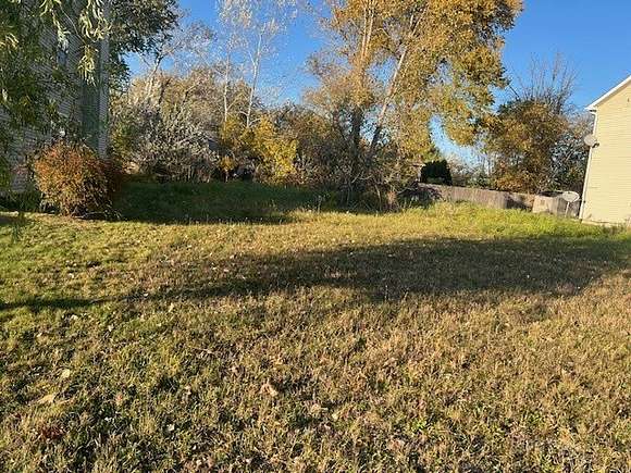 0.17 Acres of Residential Land for Sale in Waukegan, Illinois