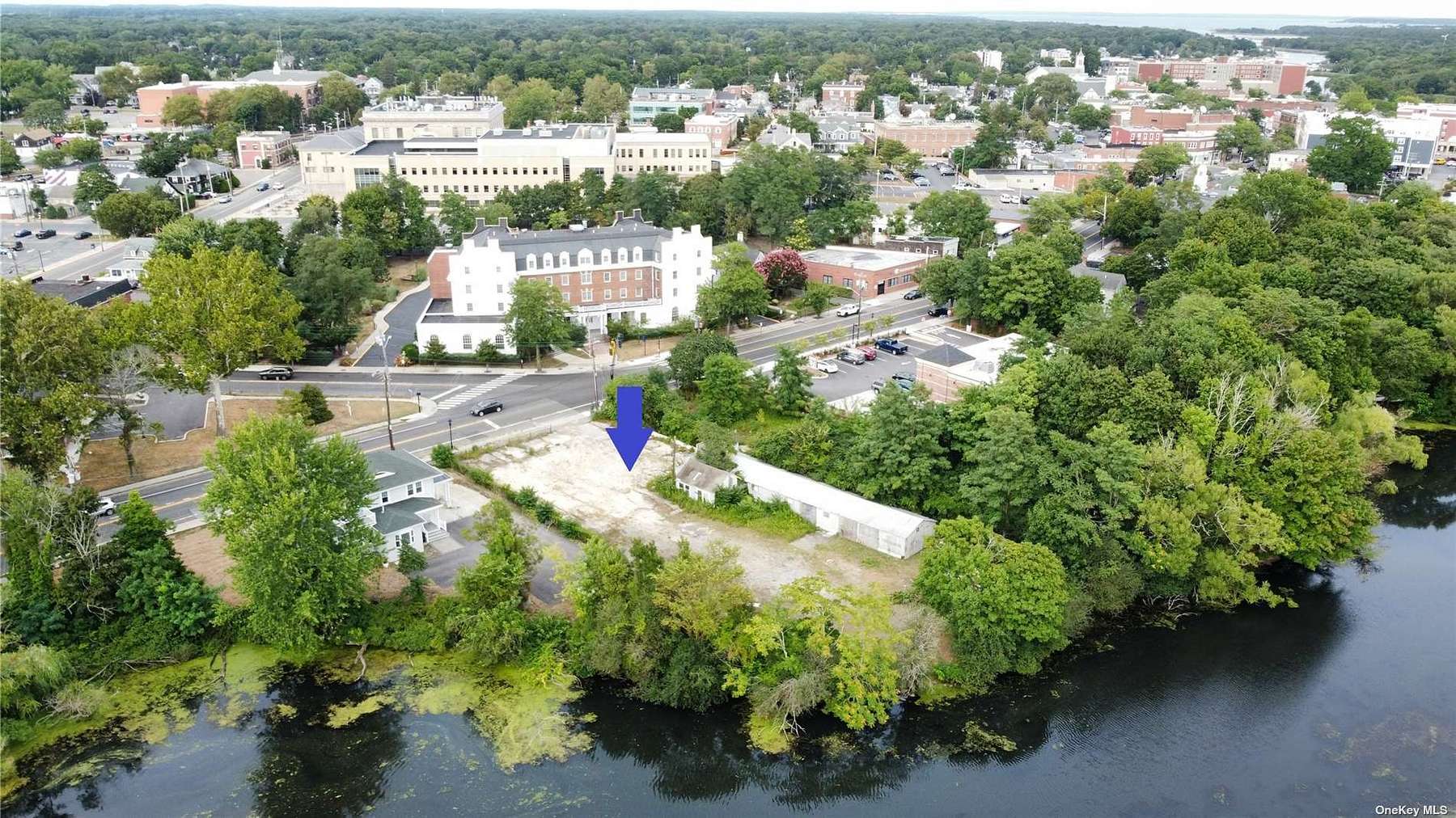 0.31 Acres of Commercial Land for Sale in Riverhead, New York