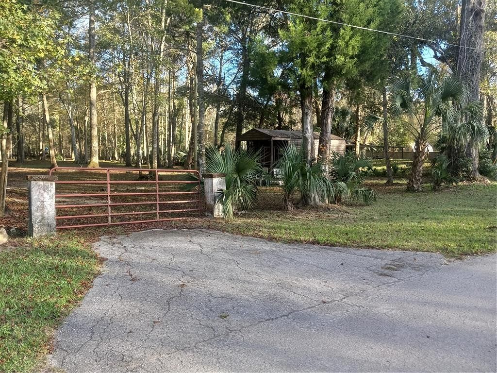 0.87 Acres of Residential Land for Sale in Inverness, Florida