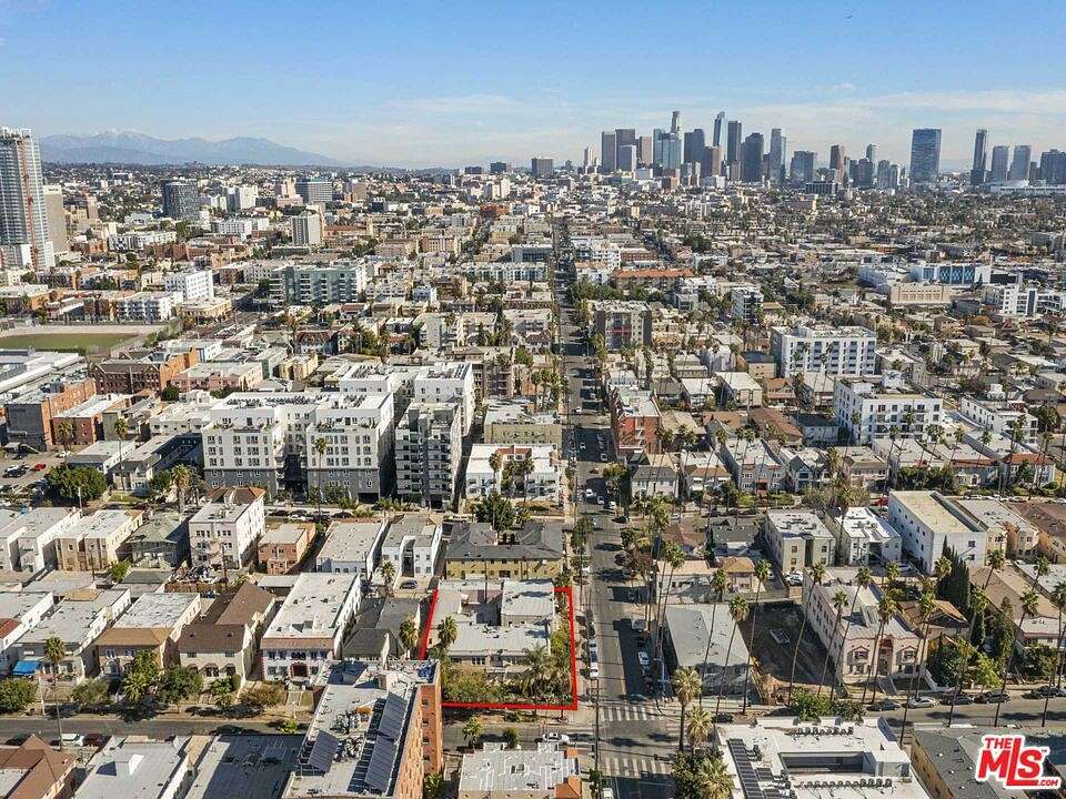 0.3 Acres of Land for Sale in Los Angeles, California