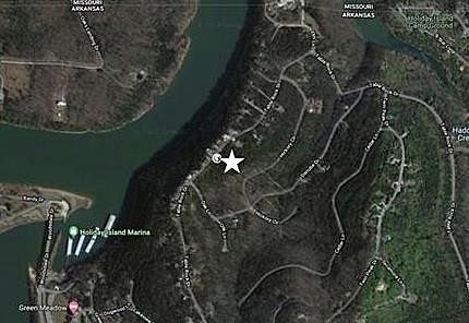1 Acre of Residential Land for Sale in Holiday Island, Arkansas
